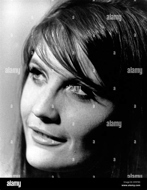 britische sängerin sandie shaw großbritannien 1960er jahre british pop singer sandie shaw