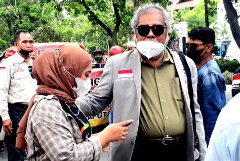 Kasus Kekerasan Seksual Pendiri SPI Julianto Eka Putra Divonis Tahun Di PN Malang Harian Pelita