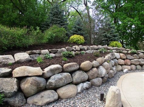 Natural Stone Retaining Wall Landscaping Retaining Walls Garden