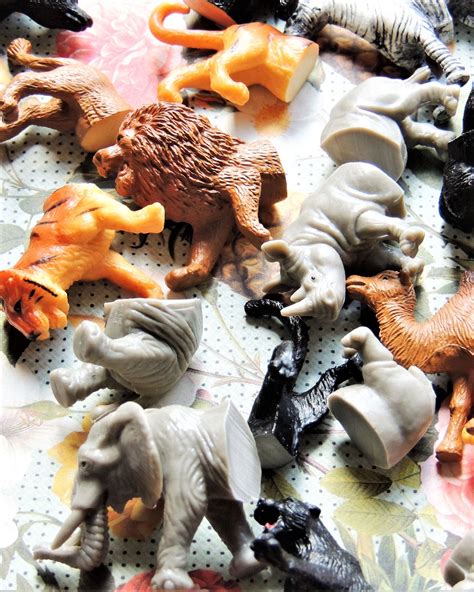 Safari Plastic Animal Halves Diy Plastic Animal Crafts Ideas Fridge