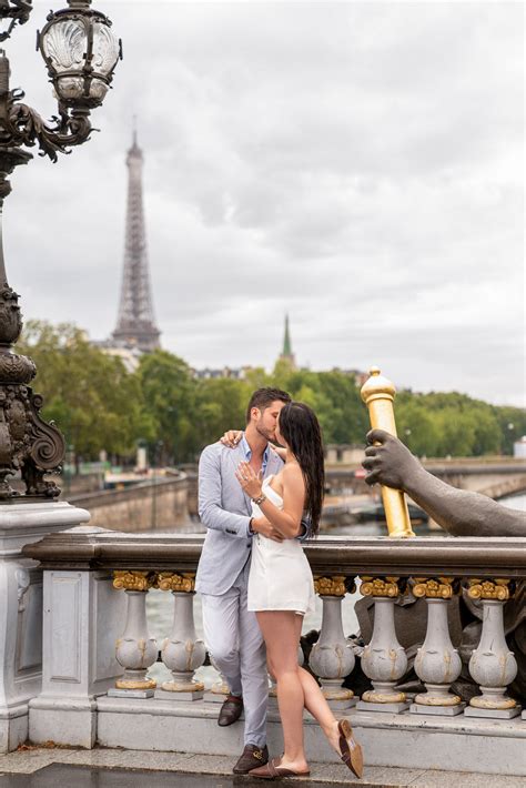 Paris Photo Shoot Inspiration Kiss Me In Paris In 2021 Paris Engagement Photos Couples