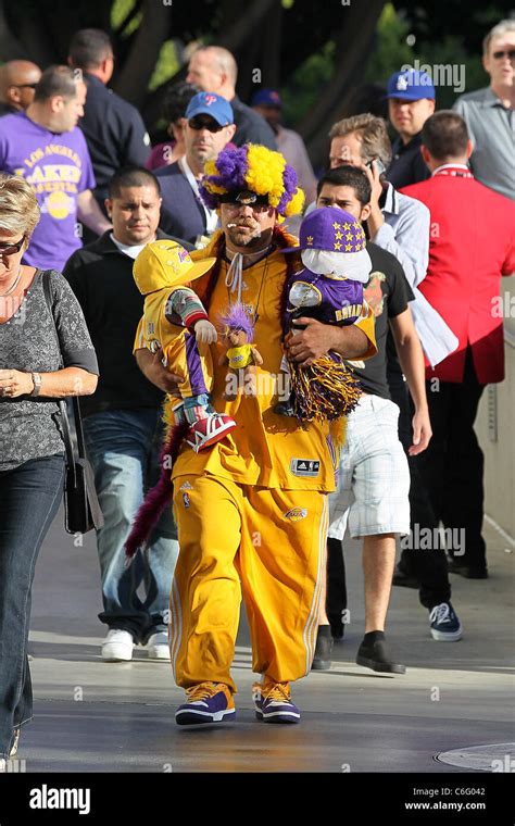 La Lakers Fan Celebrities Arriving At The Staples Center To Watch Los