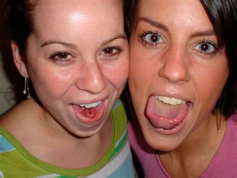 Hot Girls Making Funny Faces 64 Pics
