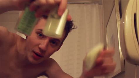 The Stars Come Out To Play Troye Sivan New Shirtless Pics