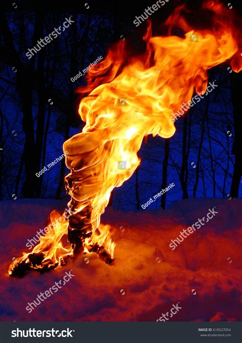Burning Effigy Festival Stock Photo 618527054 Shutterstock