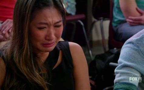 Lea Michele Breaks Down During Emotional Tribute Episode To Tragic Glee