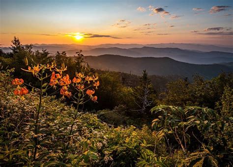 These Are The 5 Best Spots To Catch A Spectacular Tennessee Sunset
