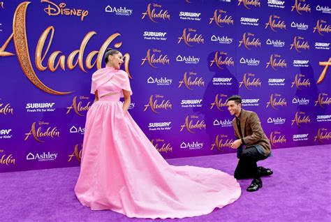 Mena Massoud And Naomi Scott At The Aladdin Premiere 2019 Popsugar Celebrity Uk Photo 15
