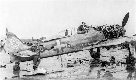 Americans In A Captured Focke Wulf Fw 190a 8 Wings Tracks Guns