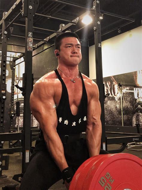 Super Ripped Taiwanese Actor Patrick Lee Gets Accused Of Using Steroids Admits To Getting