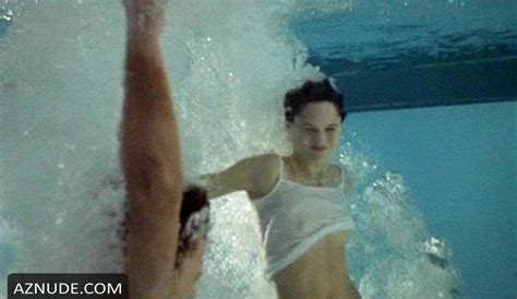 Browse Celebrity Underwater Images Page 3 Aznude