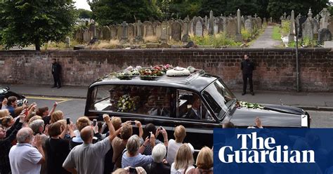Cilla Black Funeral In Pictures Television And Radio The Guardian