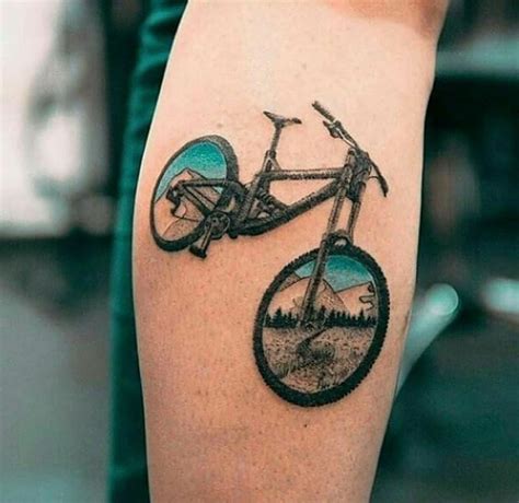 Coolest Bike Tattoo Ive Ever Seen S Tattoo Tattoo Shop New