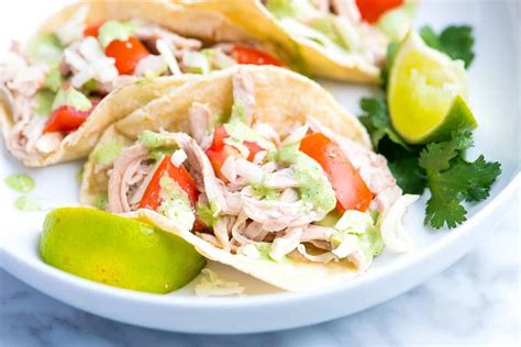 Add chicken, turn to coat. Shredded Chicken Tacos with Creamy Cilantro Sauce