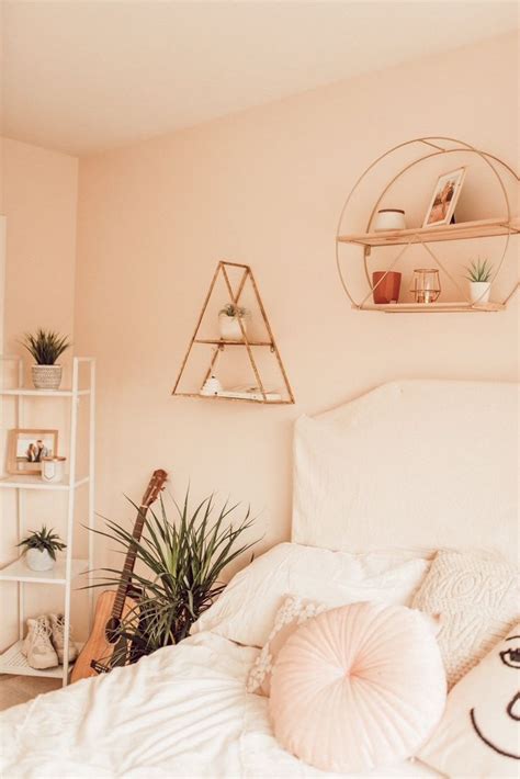 Aesthetic room ideas for small rooms for work or study area. #UOHome in 2020 | Bedroom design, Room, Apartment decor