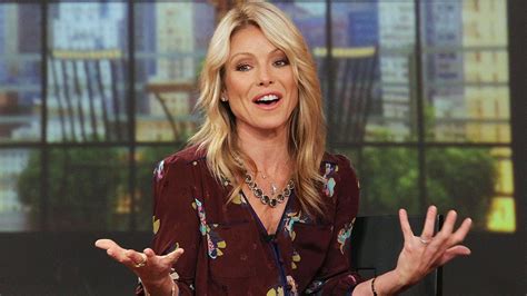 Kelly Ripa Is Announcing A Permanent Live Co Host A Timeline Of