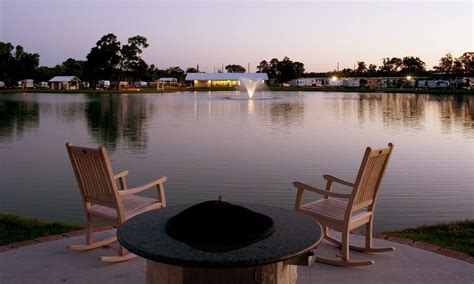 Greenlake RV Resort in San Antonio Texas | BookYourSite