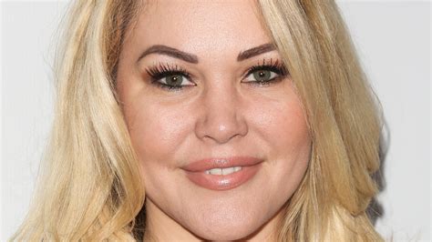Shanna Moakler Reportedly Isnt Happy With Travis Barker And Kourtney