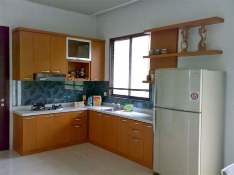 Padahal jika dapur di rumah didesain dengan baik, fungsinya bisa bertambah loh. Model Jendela Dapur untuk Sirkulasi Udara Saat Memasak ...