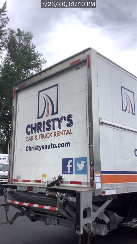 26 Box Trucks Christys Car And Truck Rental