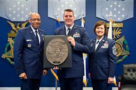 Dvids News 93 Agow Airman Receives Lance P Sijan Award