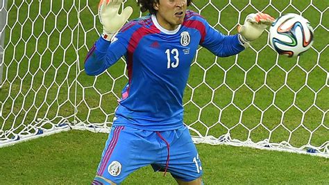 Maybe you would like to learn more about one of these? Mexiko-Torwart Guillermo Ochoa: WM-Held sucht Klub - DER ...