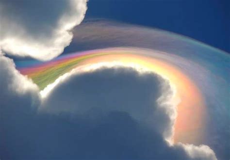 Iridescent Pileus Cloud Clouds Rainbow Cloud Rainbow Sky