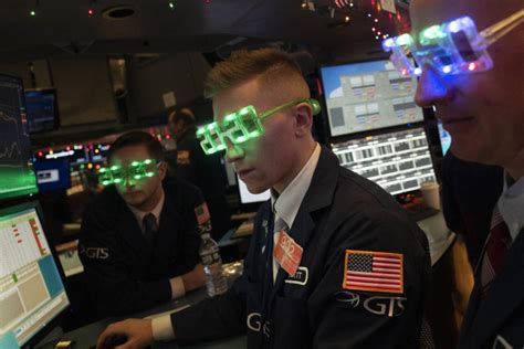 Why Wall Streeters Party Hard When The Stock Market Crashes