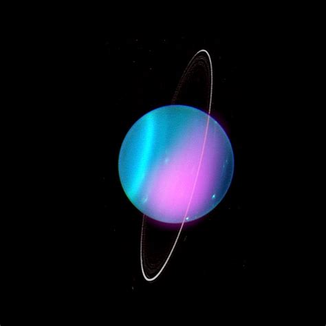 Uran to jeszcze dziwniejsza planeta, niż myślano - Instalki.pl