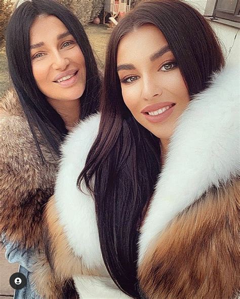 Fur Accessories Furry Girls Winter Wonderland Girlfriends Fur Coats Stunning Furs Worship