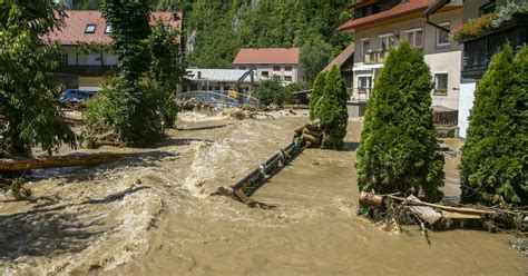 Unwetter Slowenien / Österreich: Weiter Erdrutschgefahr nach