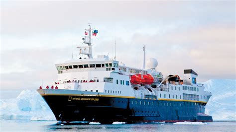 national geographic explorer lindblad expeditions