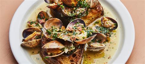 A clambake dinner option will be available at the carrie cerino's restaurant every friday and sunday evening until the end of october. What Salads To Include In A Clam Bake : How To Do A New ...