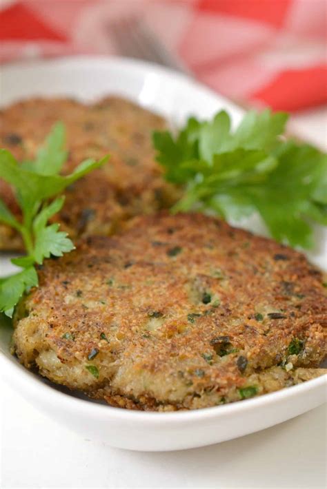 Our crab cakes recipe needed a keto replacement for the breadcrumbs and it was between coconut flour and almond flour. Keto Crab Cakes | Easy Low Carb Appetizer - Everyday Ketogenic