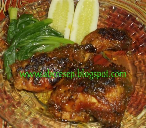 Resep opor ayam kuning ini dibuat rendah kalori karena tidak menggunakan santan. Ayam Panggang Santan - ABC RESEP