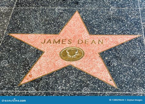 Estrella De James Dean En El Paseo De Hollywood De La Fama En Los