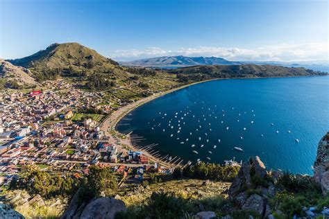 Top attractions on the Peruvian and Bolivian Lake Titicaca