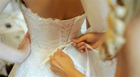 15 Wedding Dress Disasters