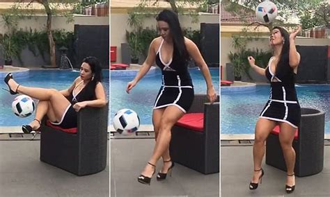 Raquel Benetti The Freestyle Football Player Performs Tricks In A Mini Dress Daily Mail Online