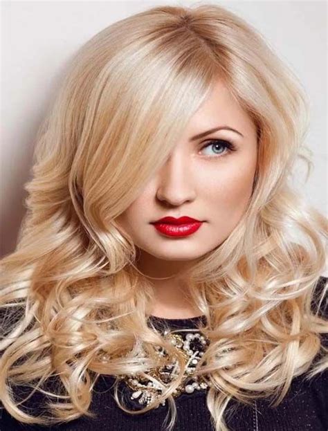Makeup allows you to hide some of the shortcomings, visually adjust the shape or emphasize the winning facial features. 50 Flirty Blonde Hair Colors to Try in 2019 | Blonde hair ...