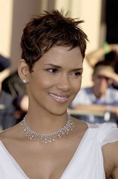 Essayer coupe de cheveux en ligne application coupe de. Coupe de cheveux tres courte femme