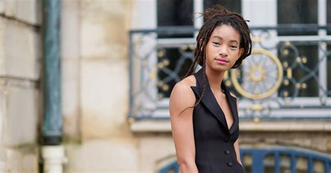 Willow Smith Opened Up About Her Sexuality And Polyamory Teen Vogue