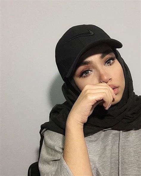 Image May Contain 1 Person Hat And Closeup Hijab Fashion Black