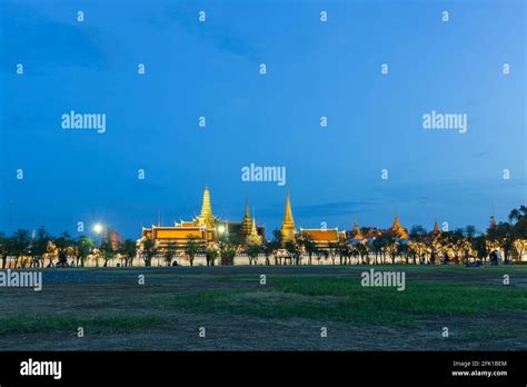 Wat Phra Kaew At Night Stock Photo Alamy
