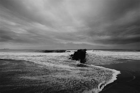 Black And White Ocean Pictures