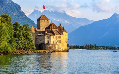 Discover Lake Genevas Thrilling History