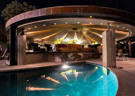 Elrod House Palm Springs Home Seen In James Bonds Diamonds Are