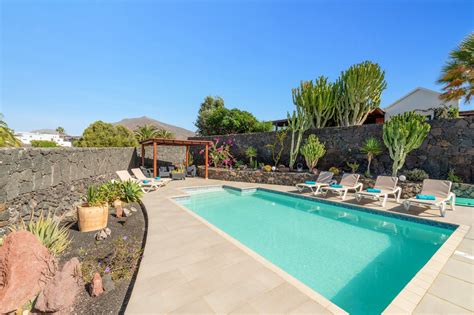 Villa Sarita Sol In Playa Blanca, Lanzarote | Villa Plus