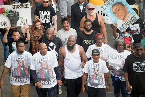 Michael Brown Sr Leads Ferguson March On Anniversary Of His Sons Death