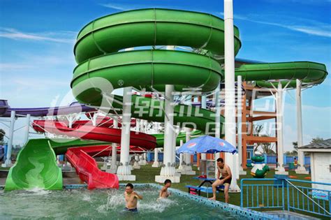 Green Big Commercial Pool Water Slides For Theme Park
